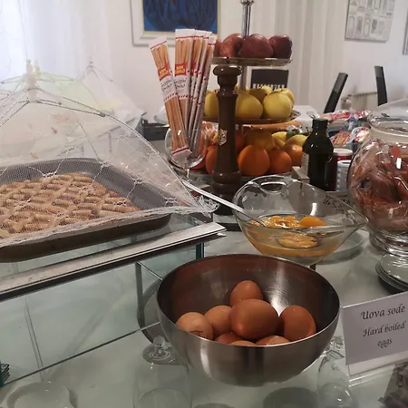 Rosa Bed & Breakfast