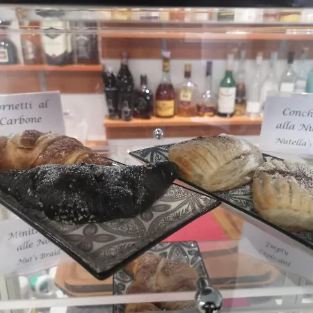 Rosa 住宿加早餐酒店 洛阿诺