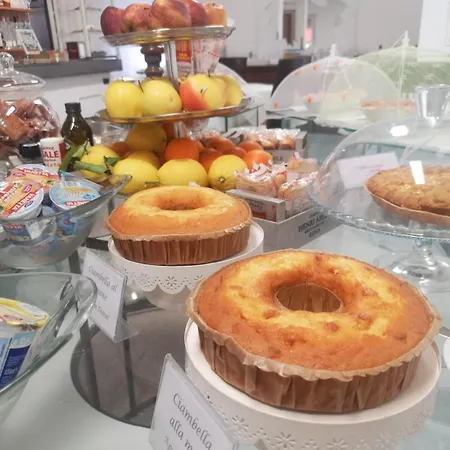 Rosa ベッド・アンド・ブレックファスト 3*