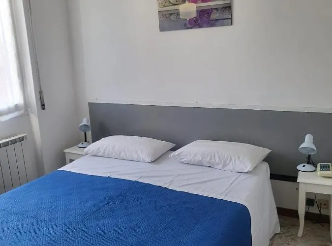 Rosa Bed and breakfast 3*